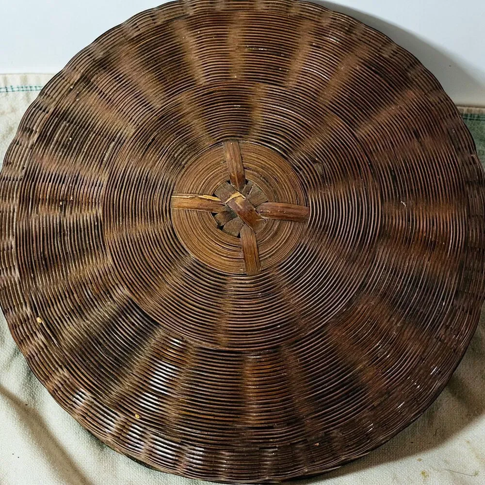 Vintage 1950's Sewing Basket with Lid Yarn & Needles Woven Rattan Sewing Storage